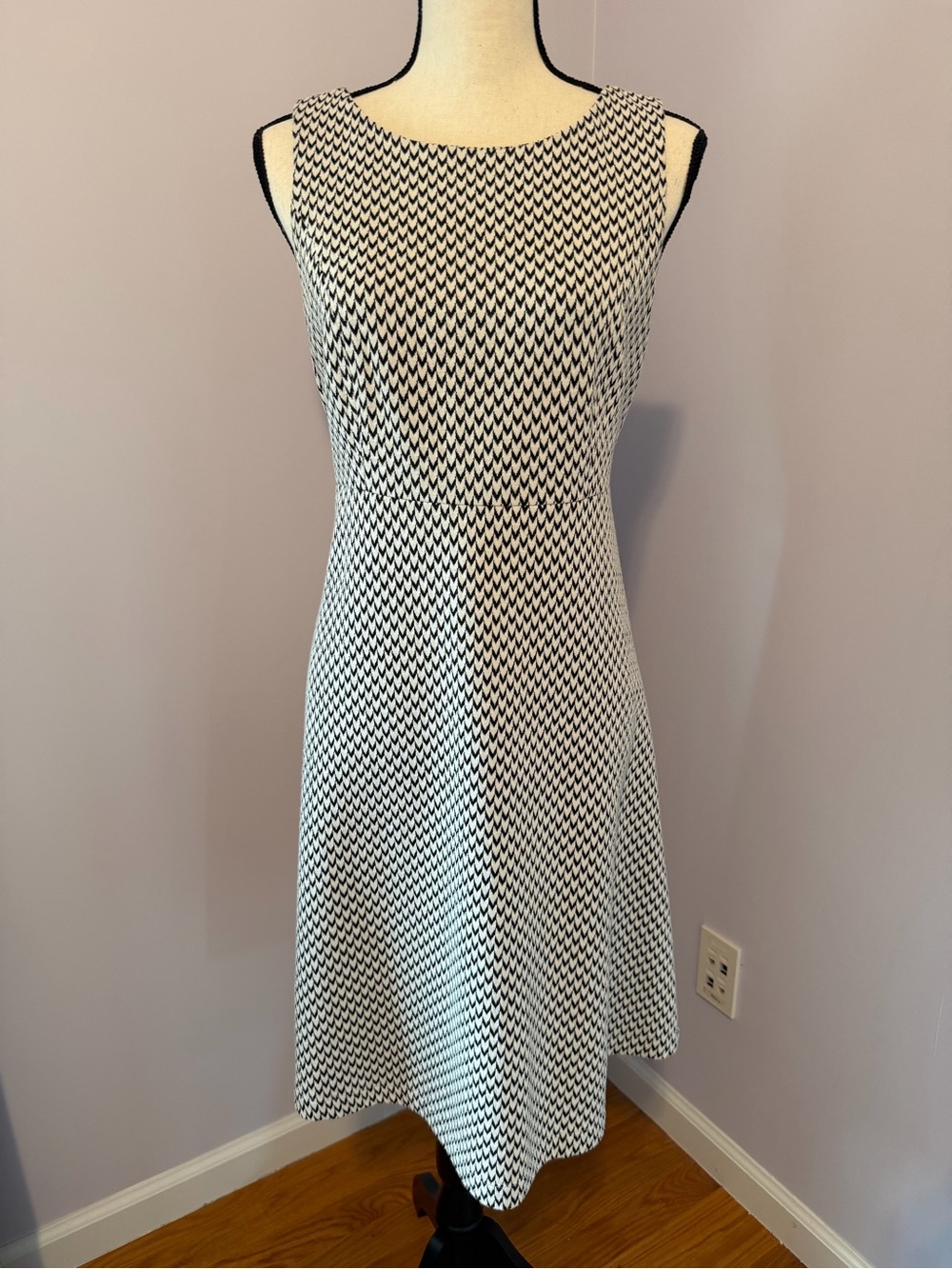 LOFT Black and White Sleeveless Patterned Midi Dress